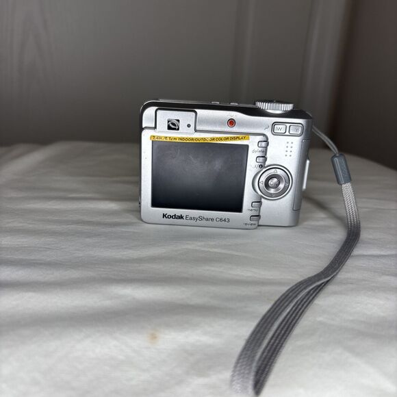 Kodak EasyShare C643 camera Un tested Sold for parts or repair - Picture 2 of 5